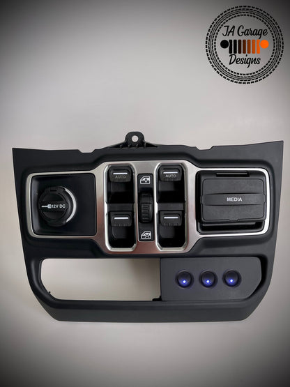 Jeep Wrangler JL/Gladiator JT Aux Switch Panel (right half)
